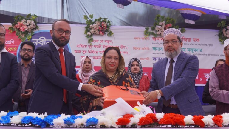 “বর্ণিল আয়োজনে ভাষা সৈনিক অজিত গুহ মহাবিদ্যালয়ে নবীনবরণ অনুষ্ঠিত”