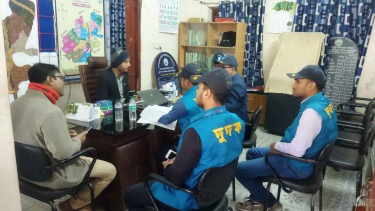“কৃষি অফিসে অভিযান: নিখোঁজ ১১টি হারভেস্টার মেশিনের সন্ধান মেলেনি”