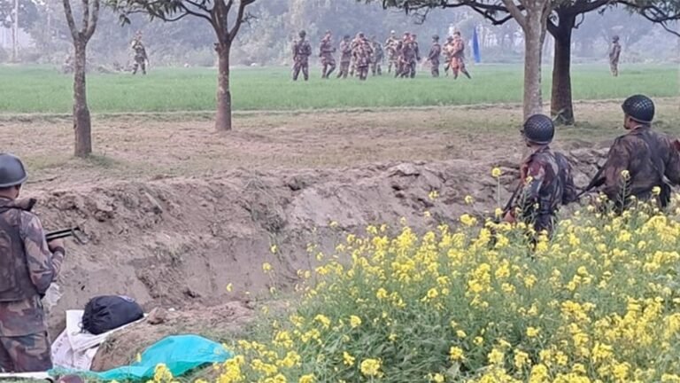 “চাঁপাইনবাবগঞ্জ সীমান্তে সংঘর্ষে আহত ২ বাংলাদেশি-ভারতীয় নাগরিক”