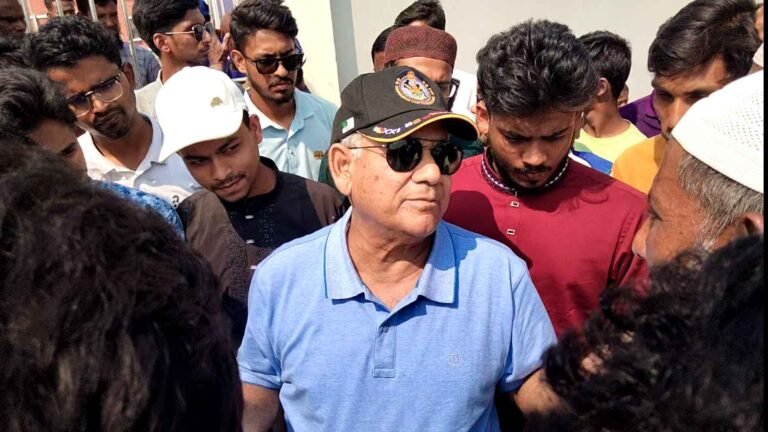 ১৭ বছরের অব্যবস্থাপনা ১৫ মাসে দূর করা সম্ভব না: উপদেষ্টা সাখাওয়াত