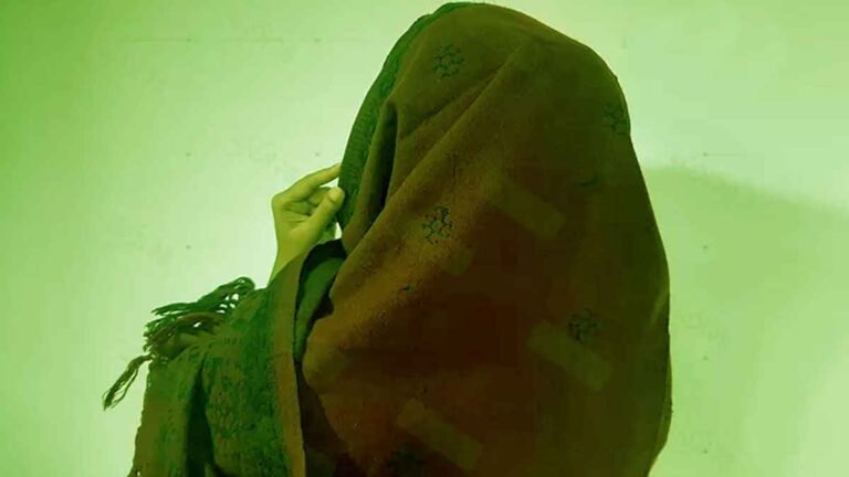 আজানের সময় মাথায় কাপড় দেওয়া কি জরুরি কিছু?