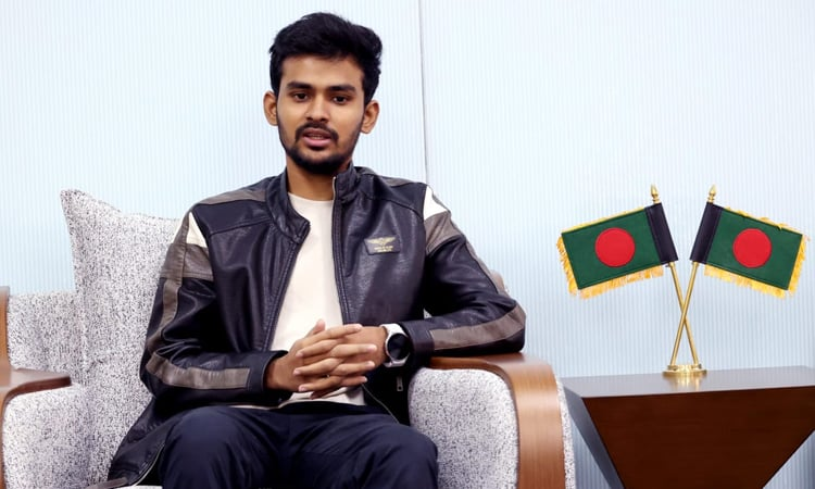 আওয়ামী লীগ নিষিদ্ধে পদক্ষেপ নিচ্ছে সরকার : আসিফ মাহমুদ