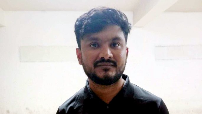 শেখ হাসিনার গাড়ি চালকের ছেলে গ্রেপ্তার