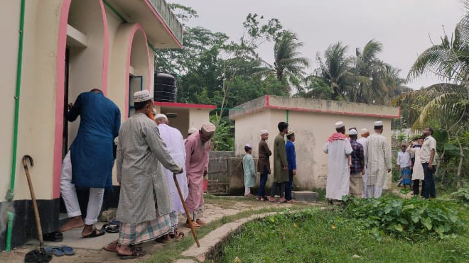 পিরোজপুরের ১০ গ্রামে রোজা আজ