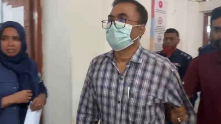 নাটোরে সাংবাদিকদের ওপর বরখাস্তকৃত এসপির হামলা
