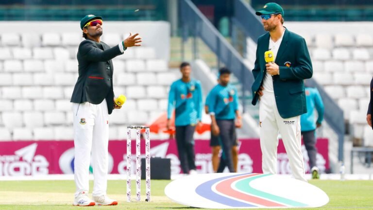 টস জিতে ব্যাটিংয়ে বাংলাদেশ