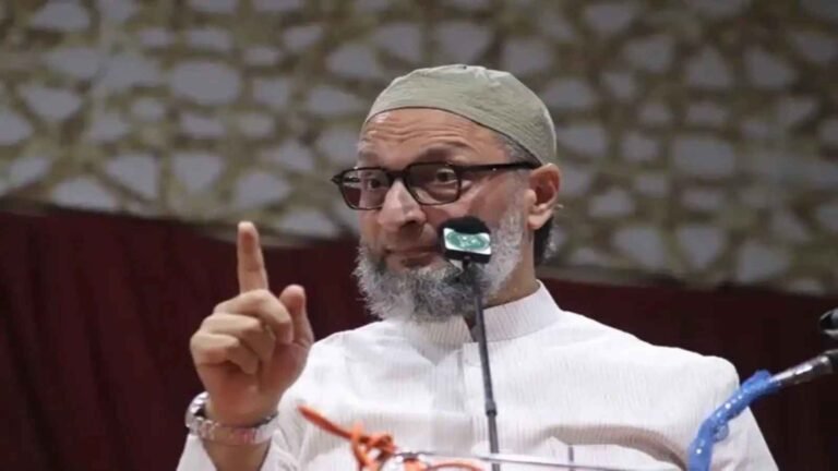 বিতর্কিত ওয়াকফ আইনের বিরুদ্ধে ভারতে ব্যাপক বিক্ষোভ